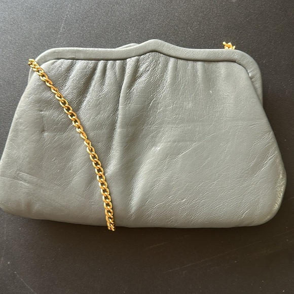 Vintage Ande' Gray Pleated Clutch with Chain Strap - Picture 2 of 4